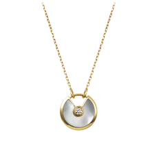 Naszyjnik Amulette De Cartier z żółtego złota z diamentami i białą masą perłową