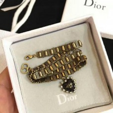 Christian Dior Czarny wisiorek w kształcie serca z mosiądzu z pszczołą i diamentami