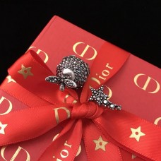 Kolczyki damskie Dior Tribales Black Fully-diamonds Star Motif Asymetryczne mosiężne pszczoły w Kanadzie