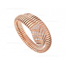 Bransoletka Bvlgari Serpenti Tubogas Single Spiral z 18-karatowego różowego złota z diamentowymi zdobieniami na czubku i ogonie Bransoletka Bvlgari Serpenti Tubogas Single Spiral z 18-karatowego różowego złota z diamentowymi zdobieniami na czubku i ogonie