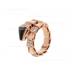 Pierścionek Bvlgari Serpenti Viper One-Coil ze złota różowego 18K z elementami czarnego onyksu i diamentami Demi Pave