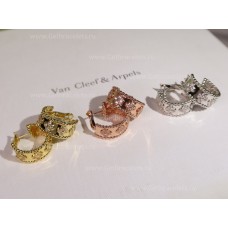 Kolczyki koła Van Cleef Arpels Perlee Clovers