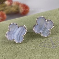 Kolczyki Van Cleef Arpels Alhambra z białego złota z chalcedonem