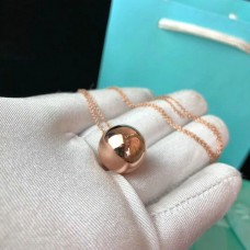 Naszyjnik z wisiorkiem kulkowym Tiffany Hardwear w kolorze różowo-żółtego złota, biżuteria damska