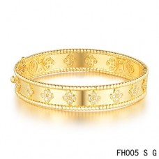 Bransoletka Van Cleef Arpels Perlee Clover z żółtego złota z diamentami – model mały