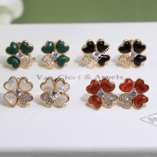 Kolczyki Van Cleef Arpels Cosmos w kolorze różowego złota z diamentami, białe/czerwone/czarne/zielone