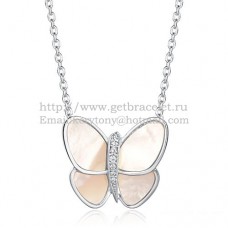 Naszyjnik Van Cleef Arpels Flying Butterfly z białego złota z białą masą perłową i diamentami Naszyjnik Van Cleef Arpels Flying Butterfly z białego złota z białą masą perłową i diamentami