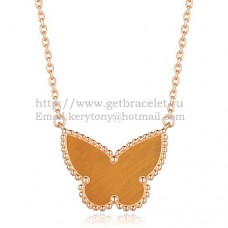 Van Cleef Arpels Lucky Alhambra Butterfly Pendant z różowego złota z tygrysim okiem i masą perłową