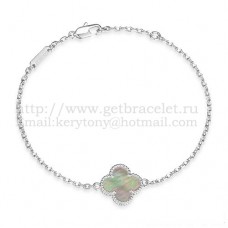 Bransoletka Van Cleef Arpels Sweet Alhambra z białego złota z szarą masą perłową