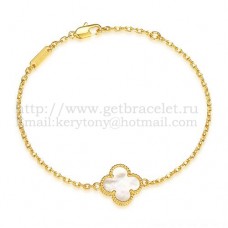Bransoletka Van Cleef Arpels Sweet Alhambra z żółtego złota z białą masą perłową
