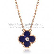 Wisiorek Van Cleef Arpels Alhambra z różowego złota z kamieniem lapis lapis z masy perłowej i okrągłymi diamentami