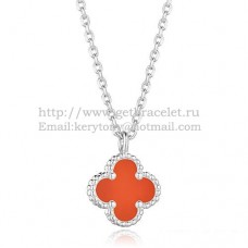 Wisiorek Van Cleef Arpels Sweet Alhambra z białego złota z masą perłową karneolu 9 mm
